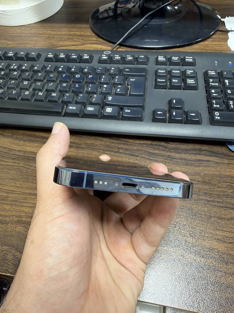 Apple iPhone 13 Pro 3