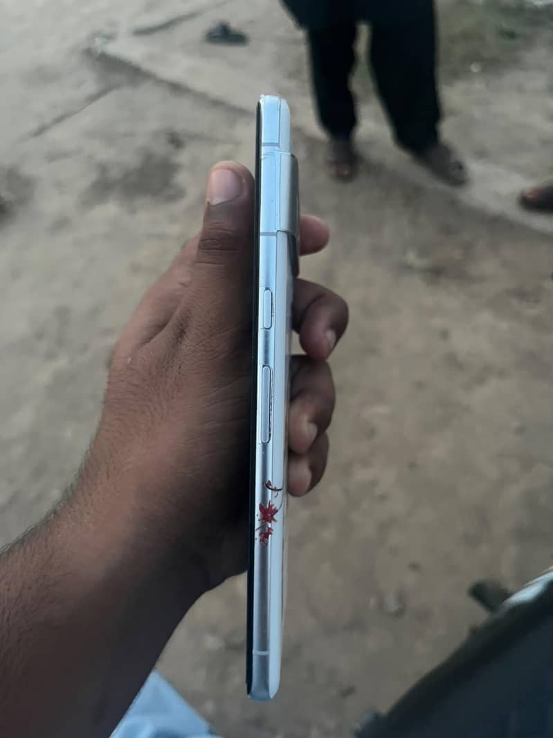 Google Pixel 7 Pro 2