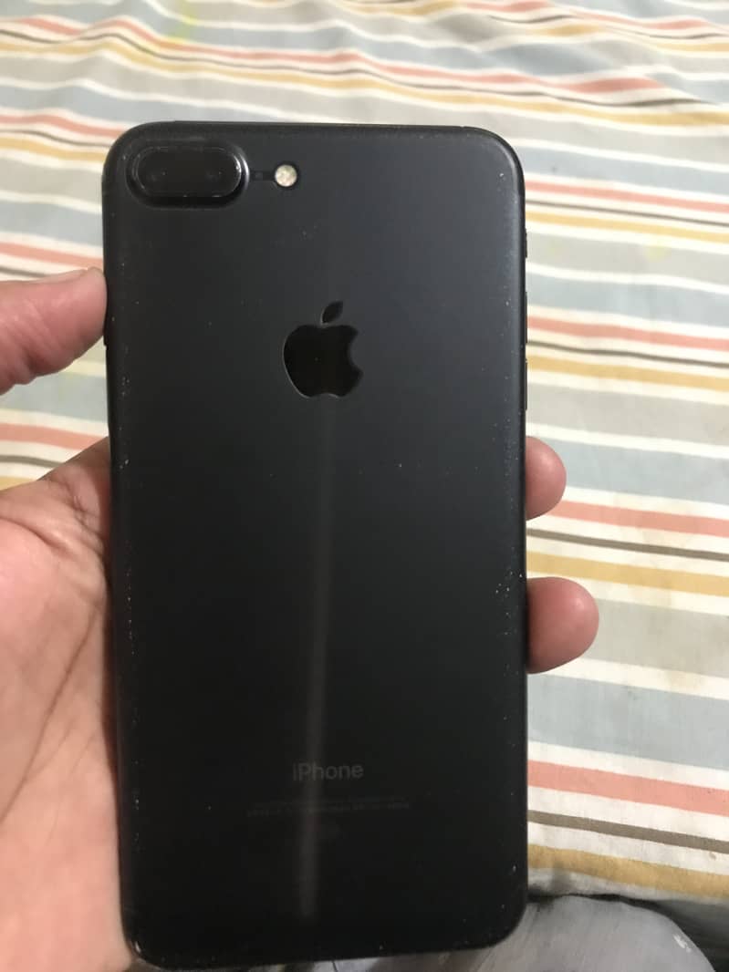 Apple iPhone 7 Plus 2