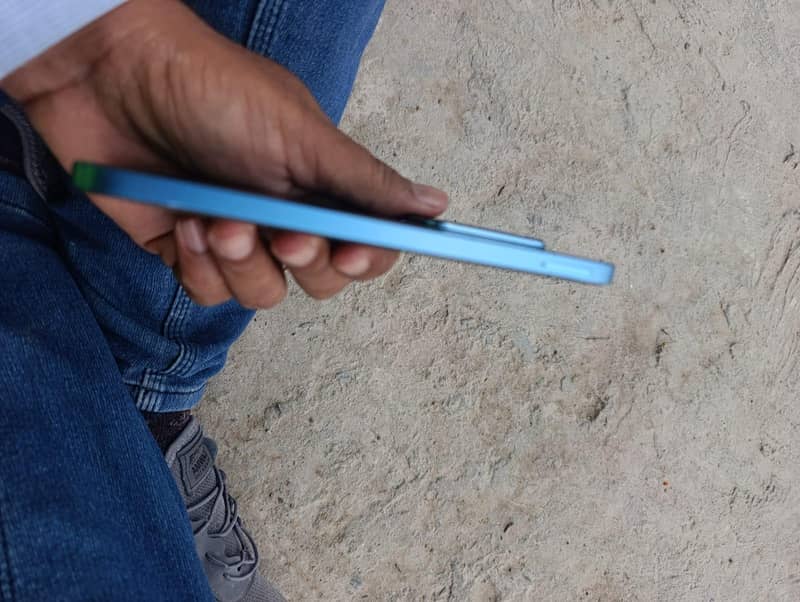 Honor 200 Lite 4