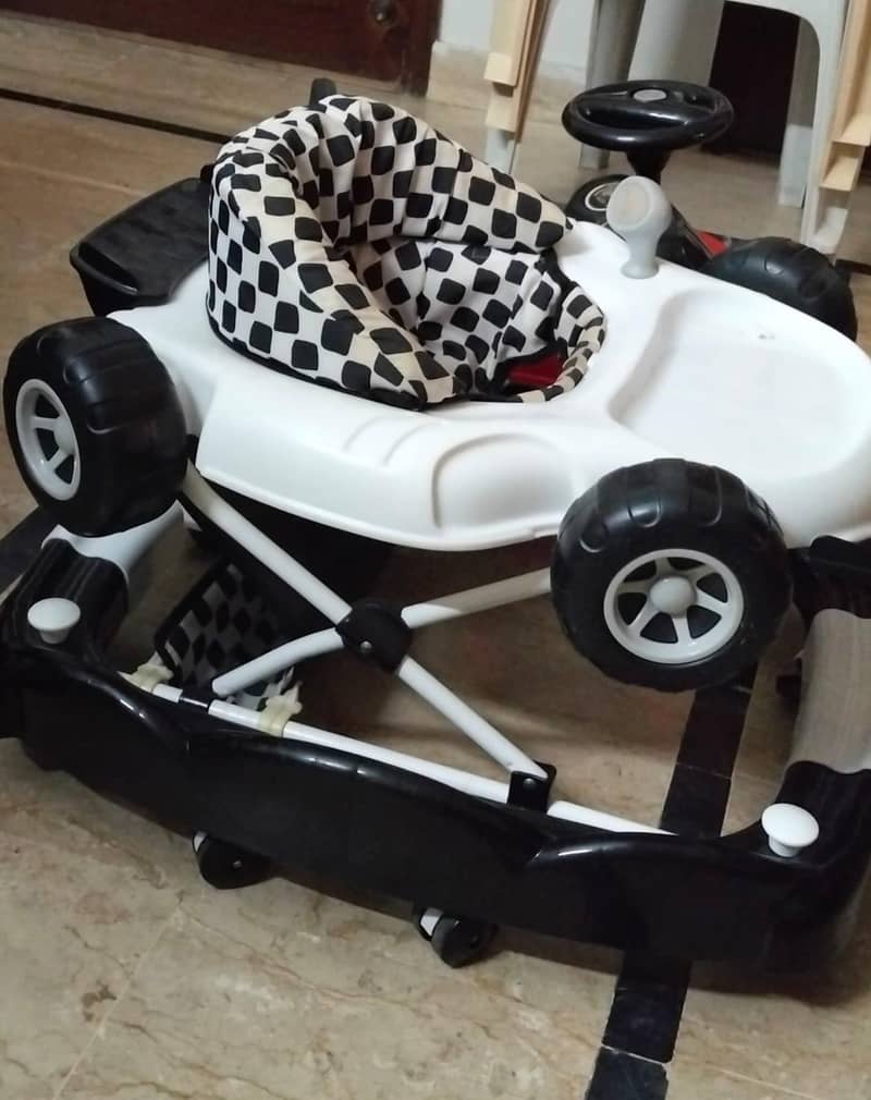 BABY WALKER 1