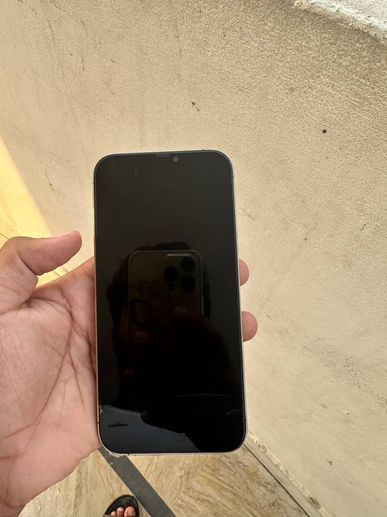 I pH 12 pro max 3