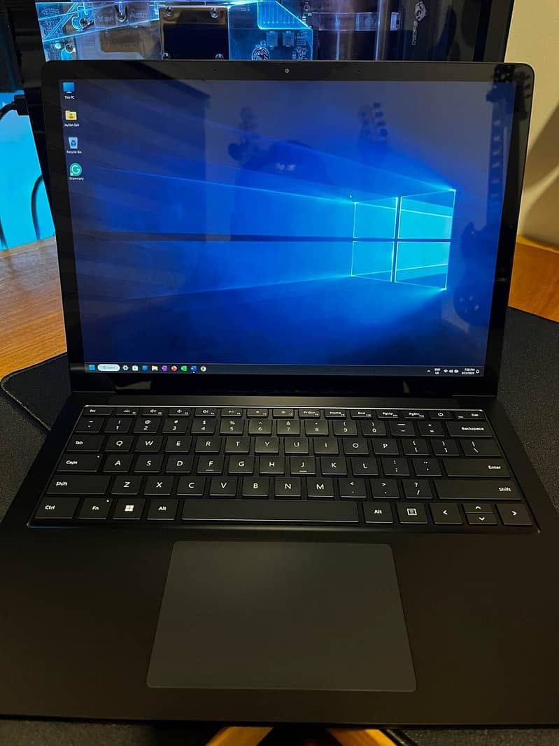 512GB 12th Generation Microsoft Surface laptop EXTENDABLE 3