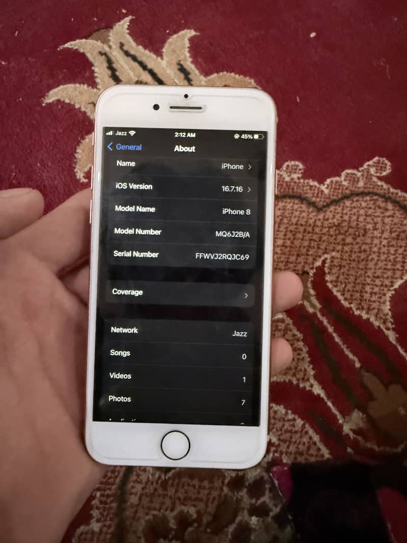 Apple iPhone 8 3