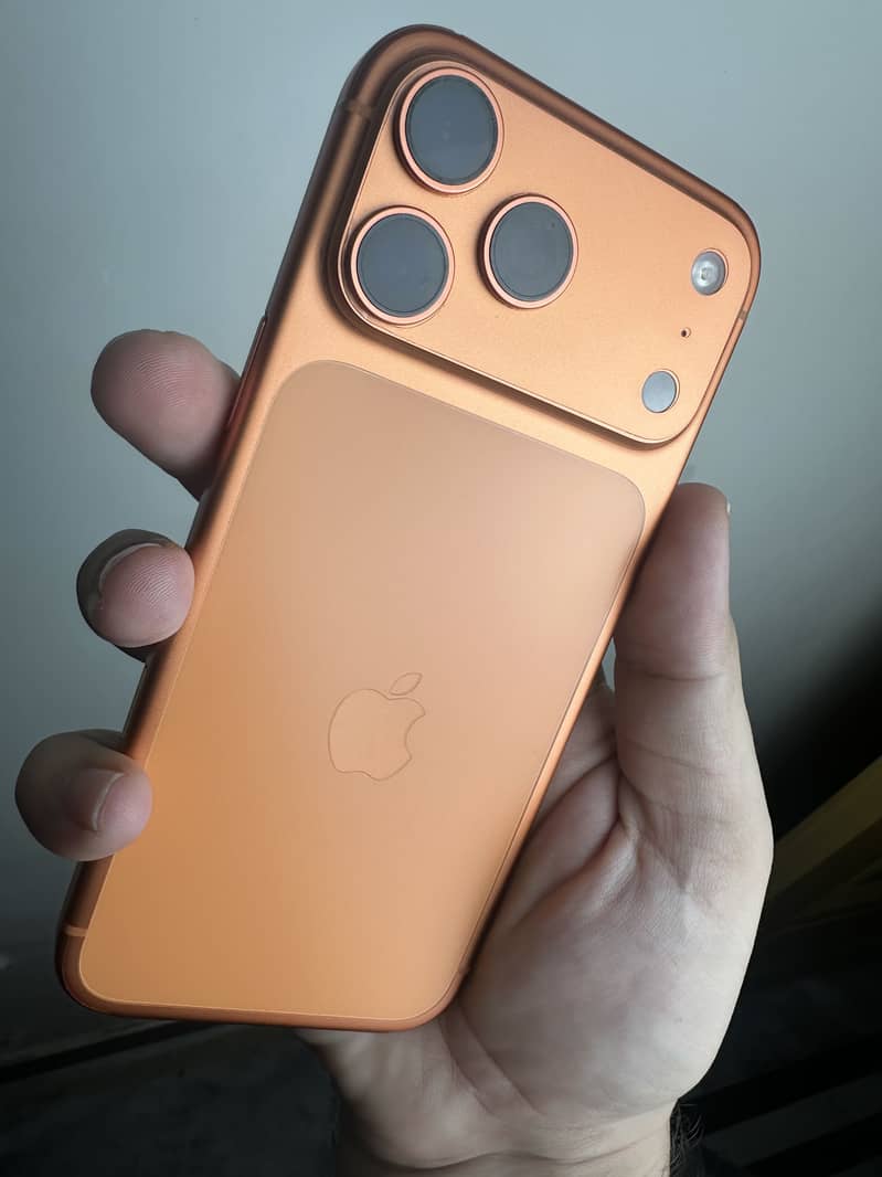 Apple iPhone 17 Pro Max 0