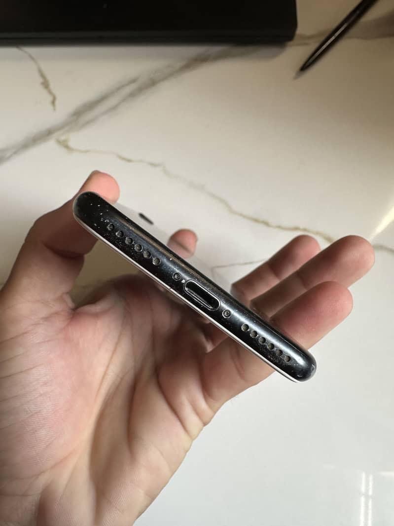 Apple iPhone 7 pta approved - Mobile Phones - 1120713746