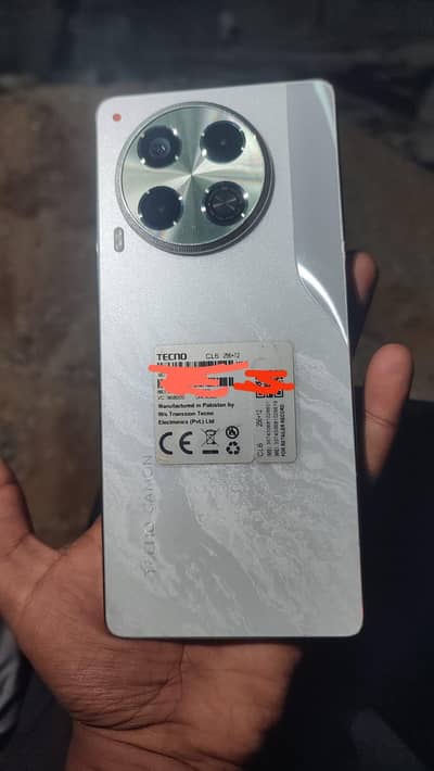 Tecno CAMON 30