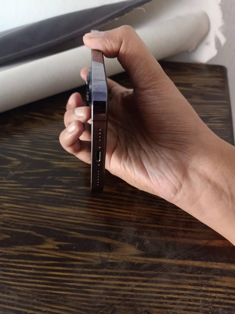 Apple iPhone 14 Pro Max 5