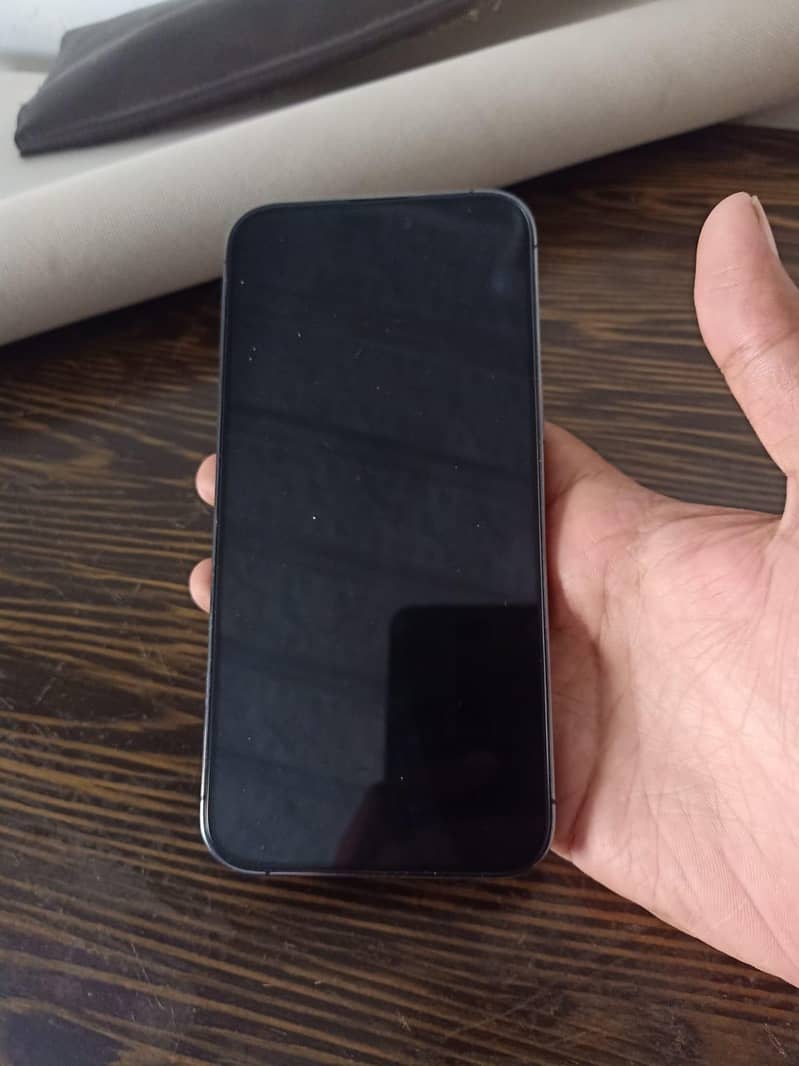 Apple iPhone 14 Pro Max 6
