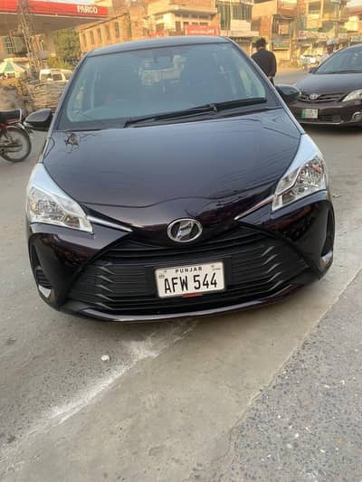 TOYOTA VITZ FULL OPTION TOTAL GENIUN