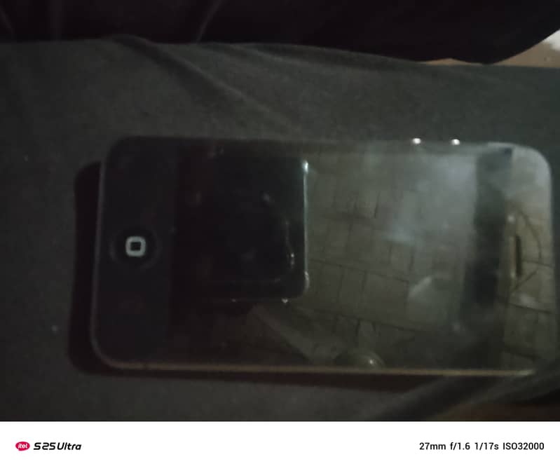 Apple iPhone 4 0