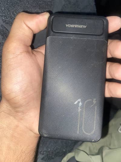 10000 mh battery power bank buy from UAE