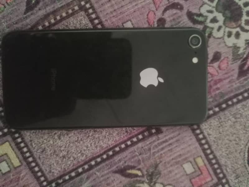 Apple iPhone 8 3