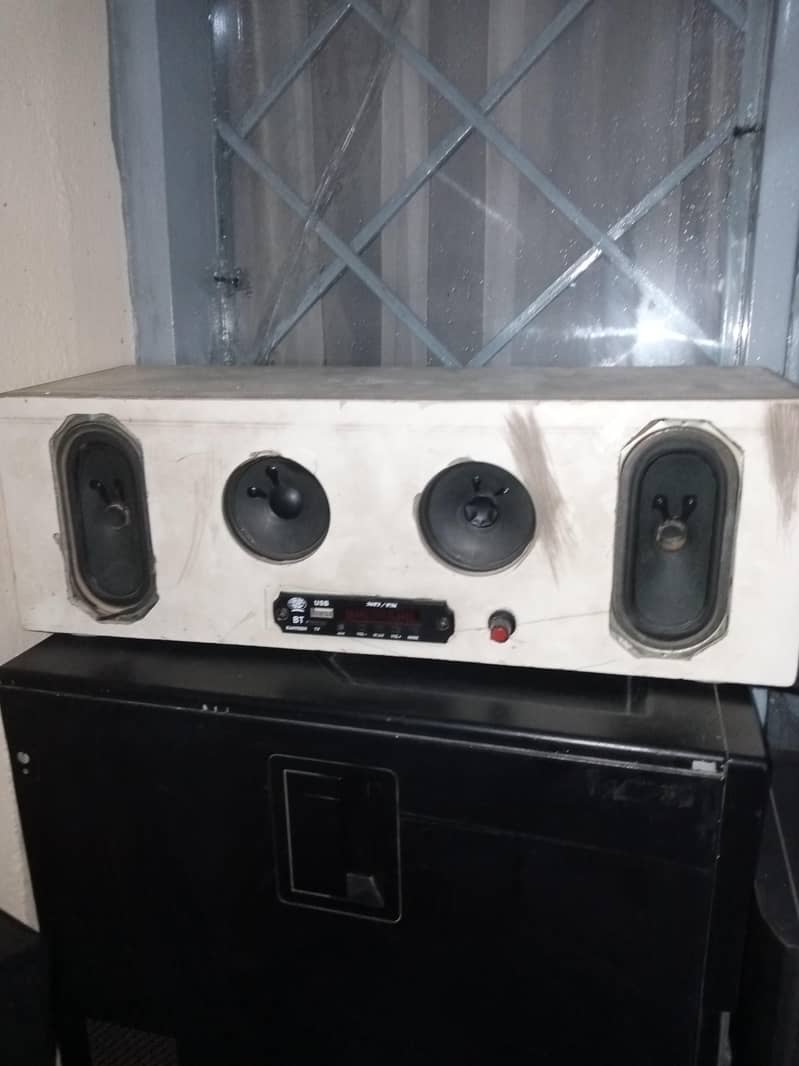 Uni. pec Speaker 0