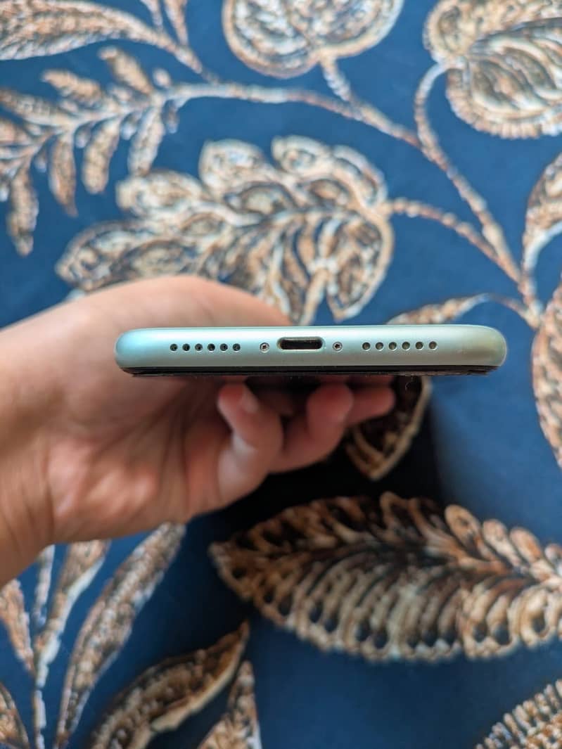 Apple iPhone 11 2
