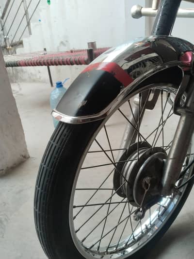 Rohi backe red