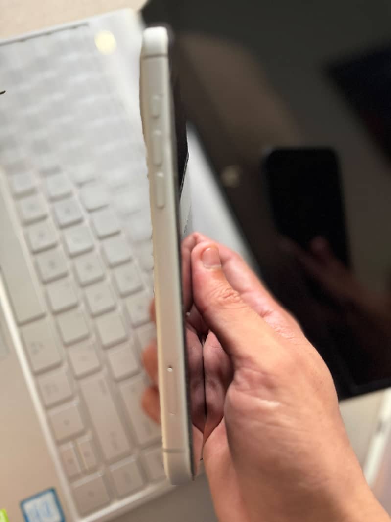 Apple iPhone 17 Pro Max 3