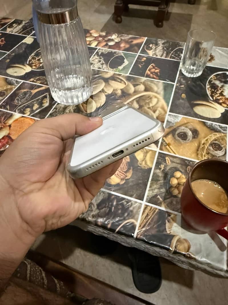 Apple iPhone 17 Pro Max 3
