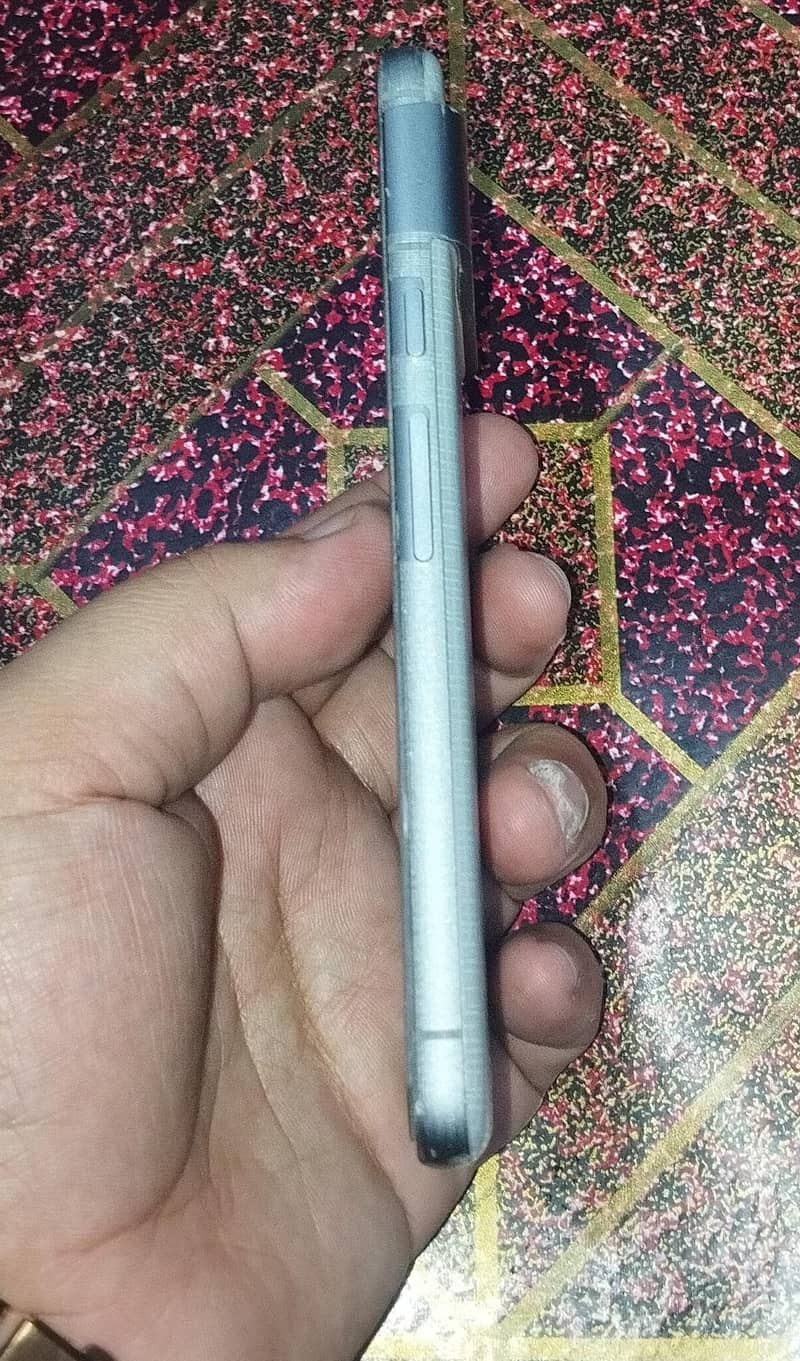 Google Pixel 8 1