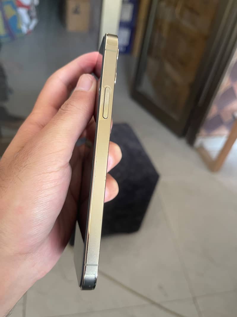 Apple iPhone 12 Pro 5