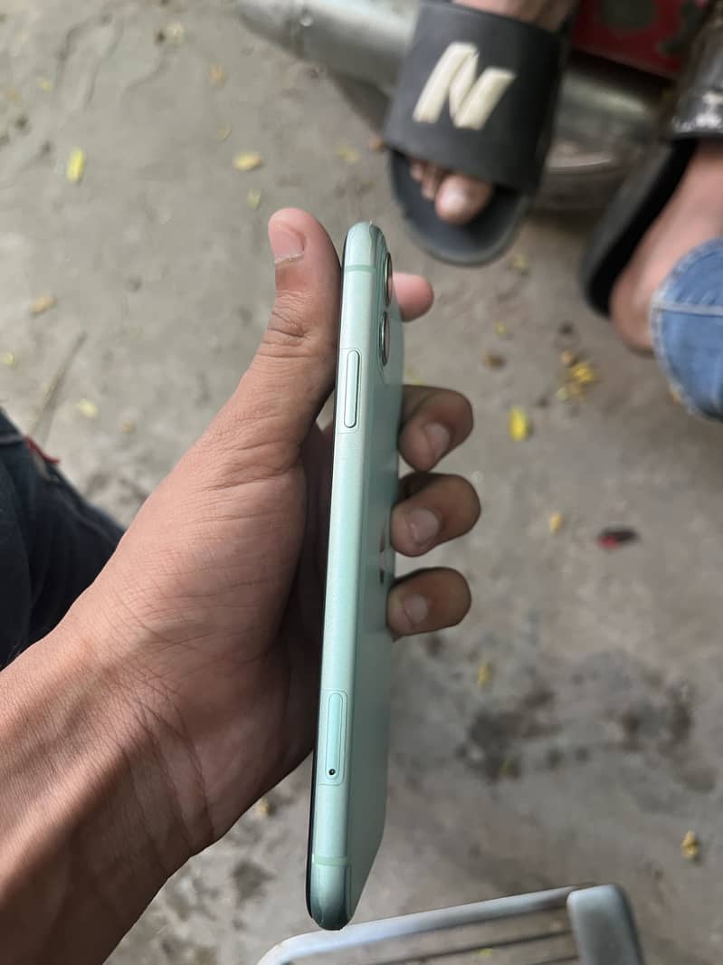 Apple iPhone 11 1