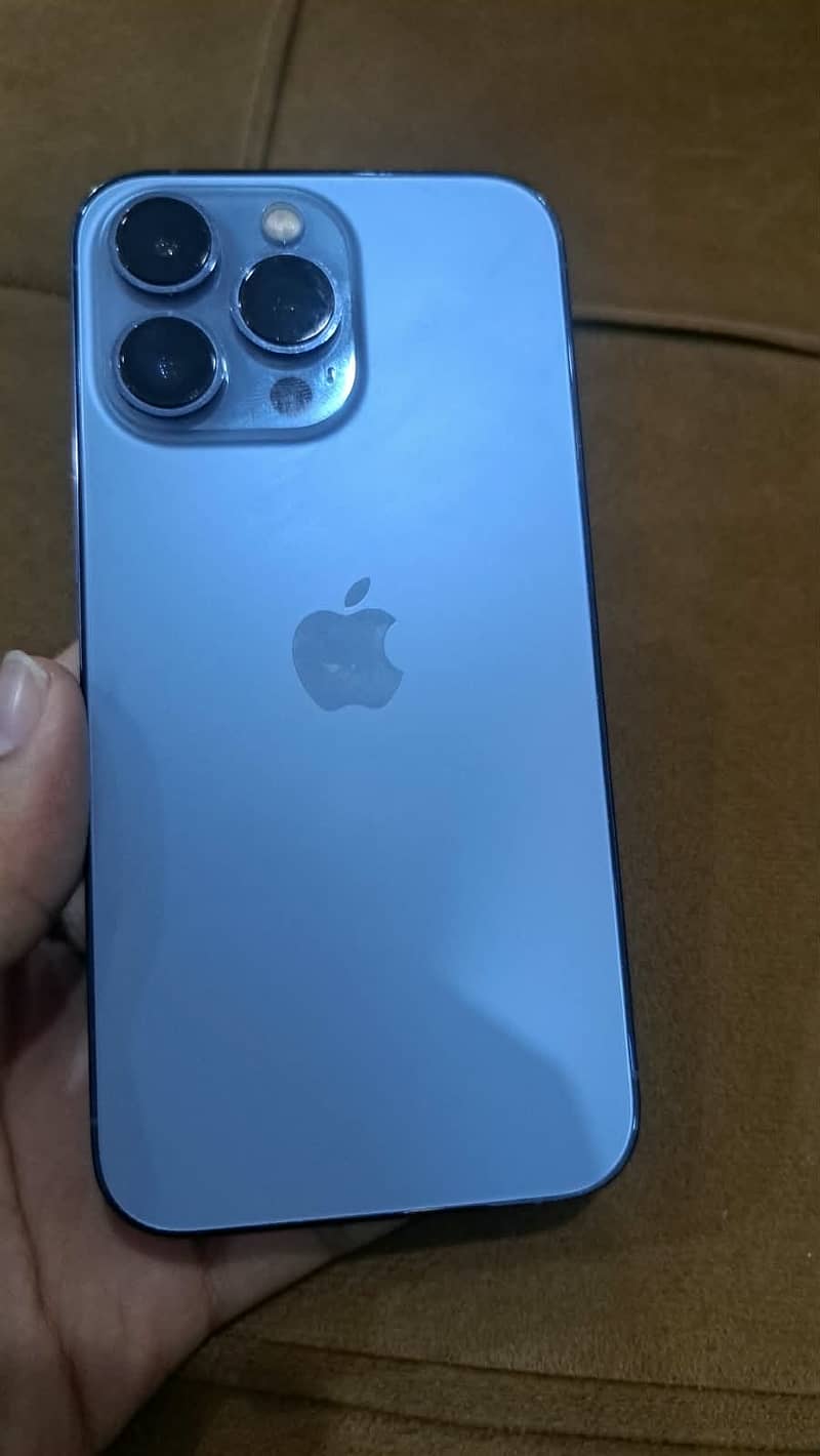 Apple iPhone 13 Pro 0