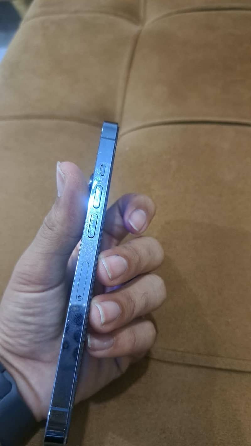Apple iPhone 13 Pro 3