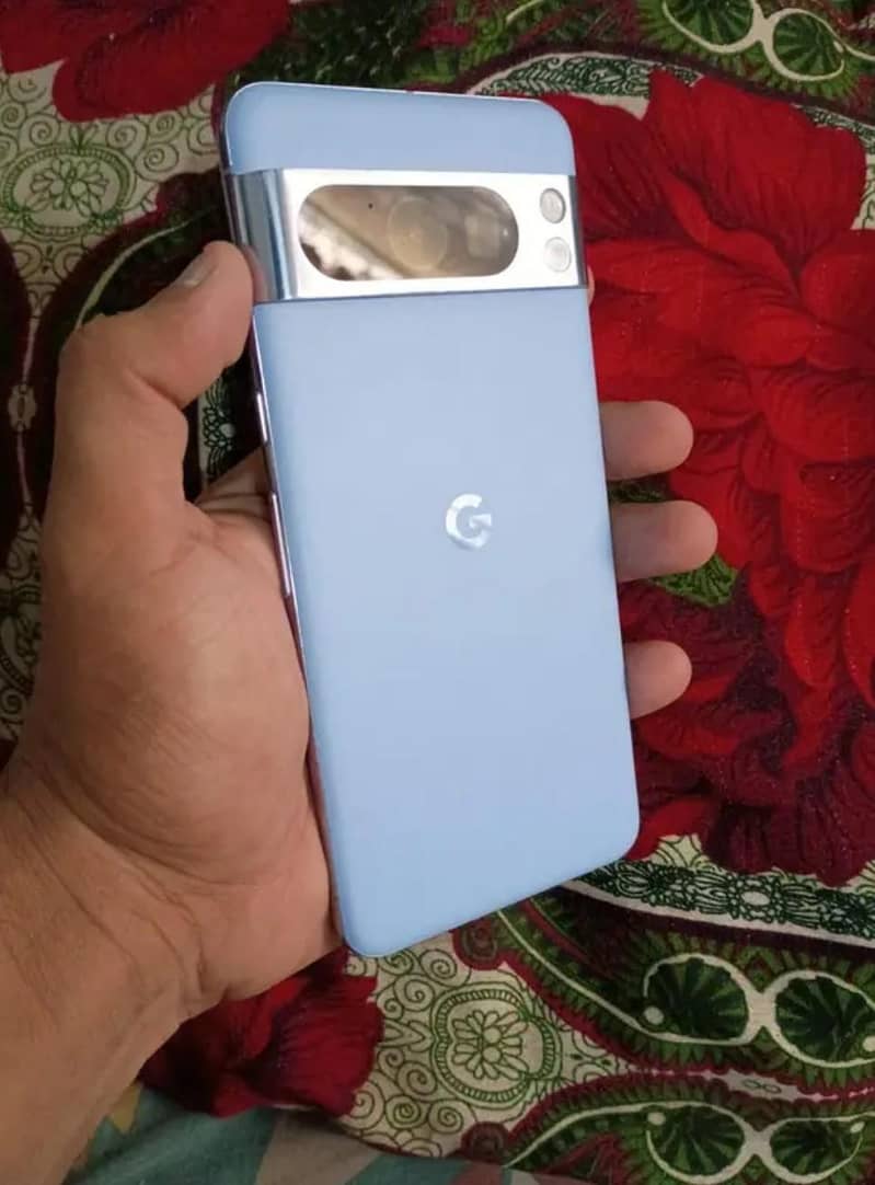 Google Pixel 8 Pro 4