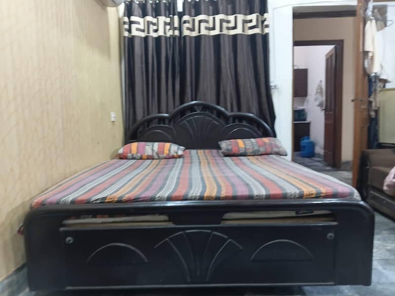 LUXURY BED 1