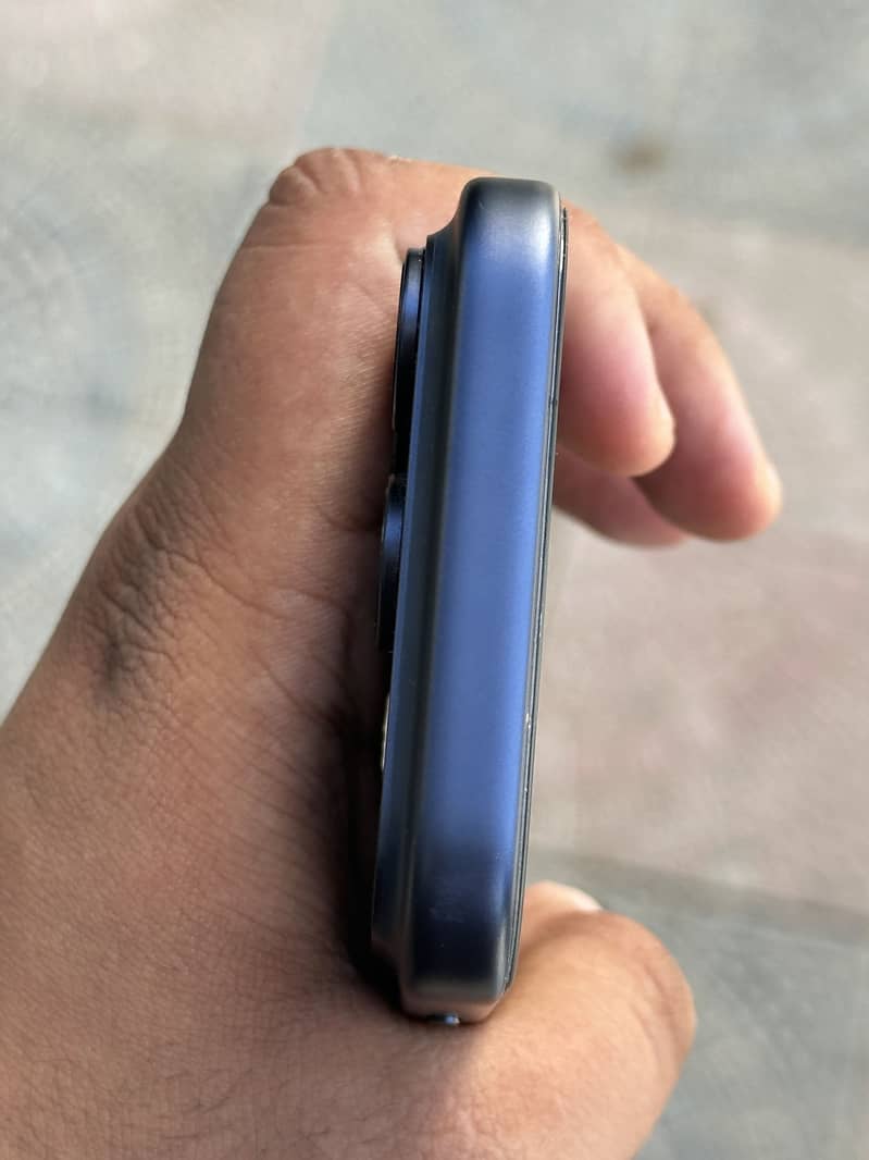 Apple iPhone 17 Pro i cloud 4