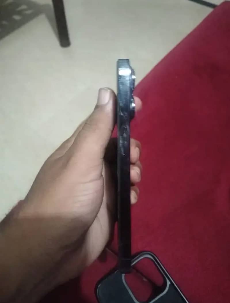 Apple iPhone 13 Pro 0