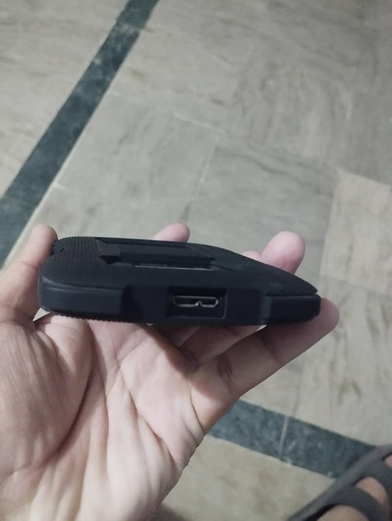 2tb ADATA external hard drive 2x 4