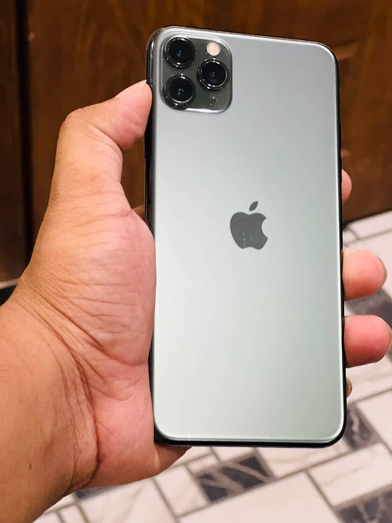 Apple iPhone 11 Pro Max 1