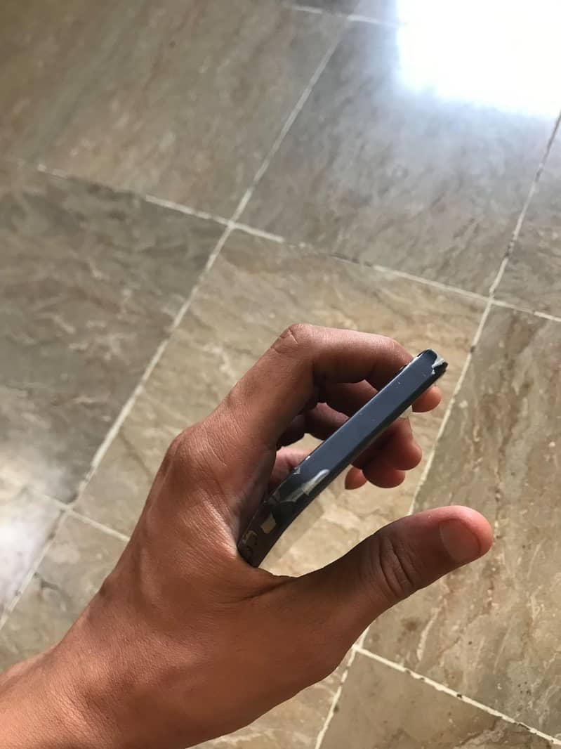 Apple iPhone 12 1