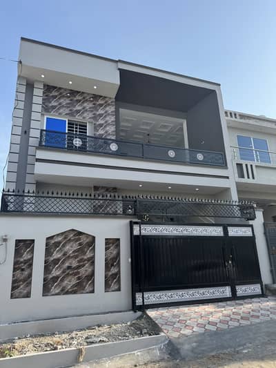 Luxury Owner-Built Full Double-Story House for Sale | Premium Block | Near Arcade Mall & Main Market | Fully Developed Area | All Facilities | Investor Price | Urgent Sale