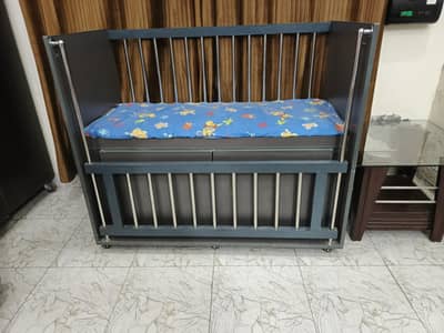 baby cot for sale