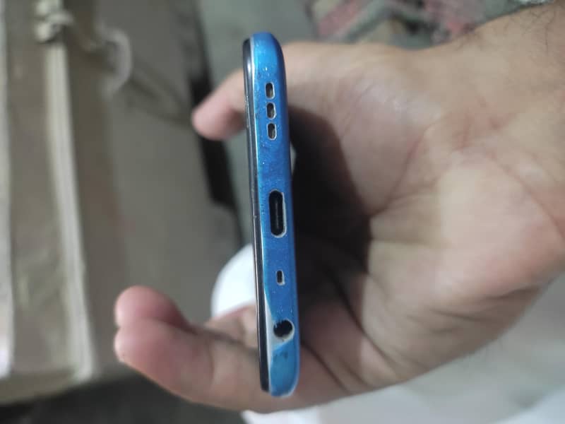 OPPO A54 4