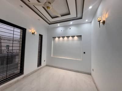 Centrally Located Upper Portion Available In Lake City Meadows For rent