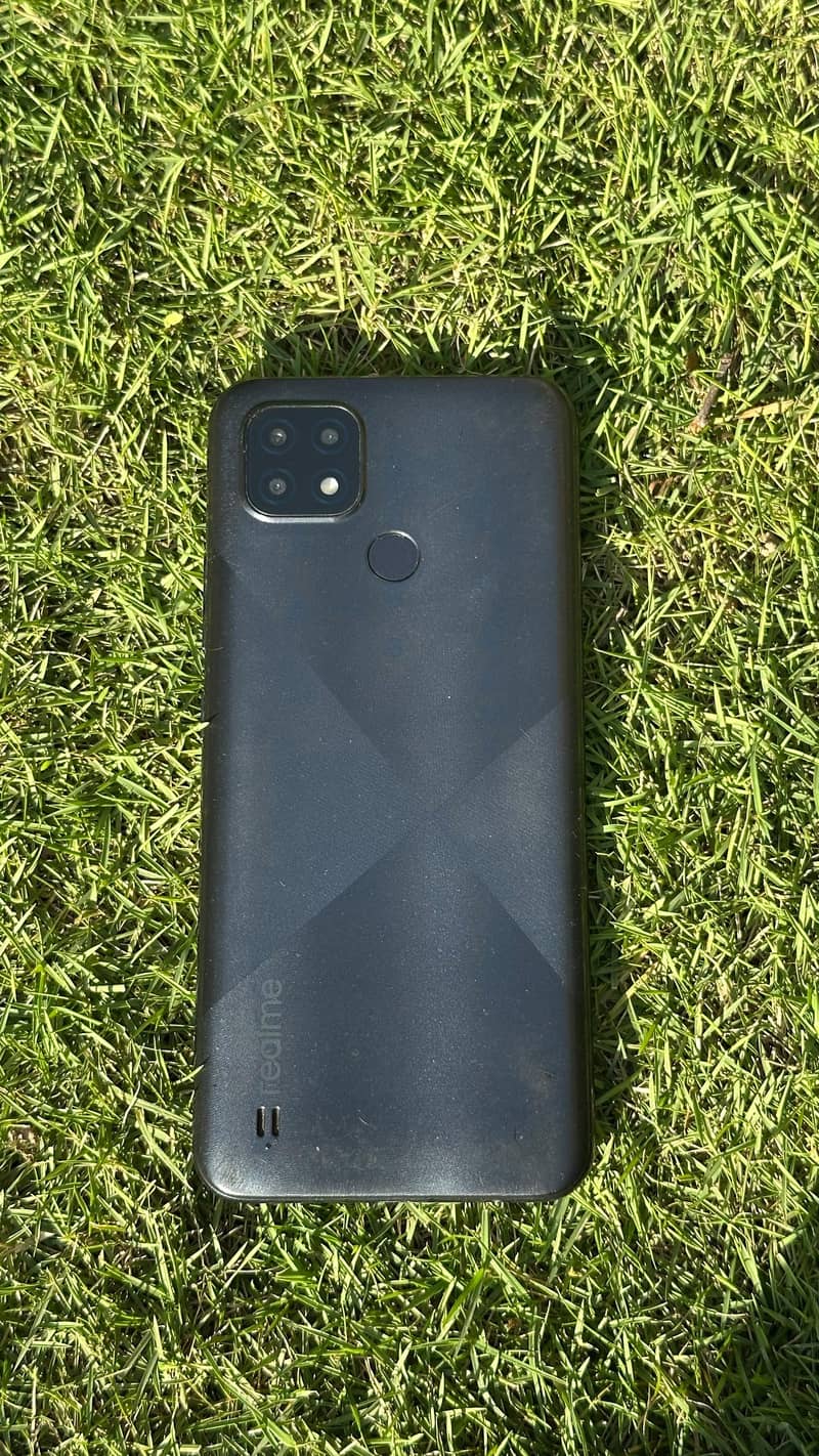 Realme C21 1