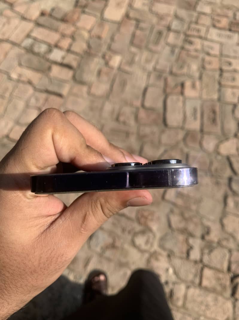 Apple iPhone 14 Pro Max 3