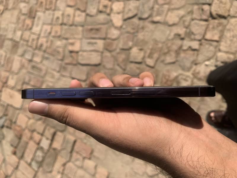 Apple iPhone 14 Pro Max 5