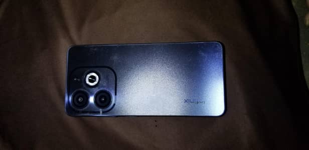 Infinix Smart 8  PTA official ha 4 64 only mobile