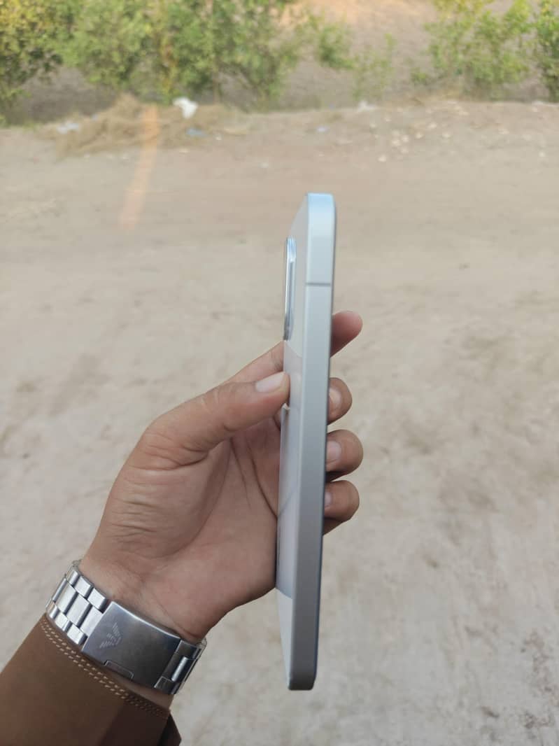 Xiaomi POCO X8 Pro Max 2