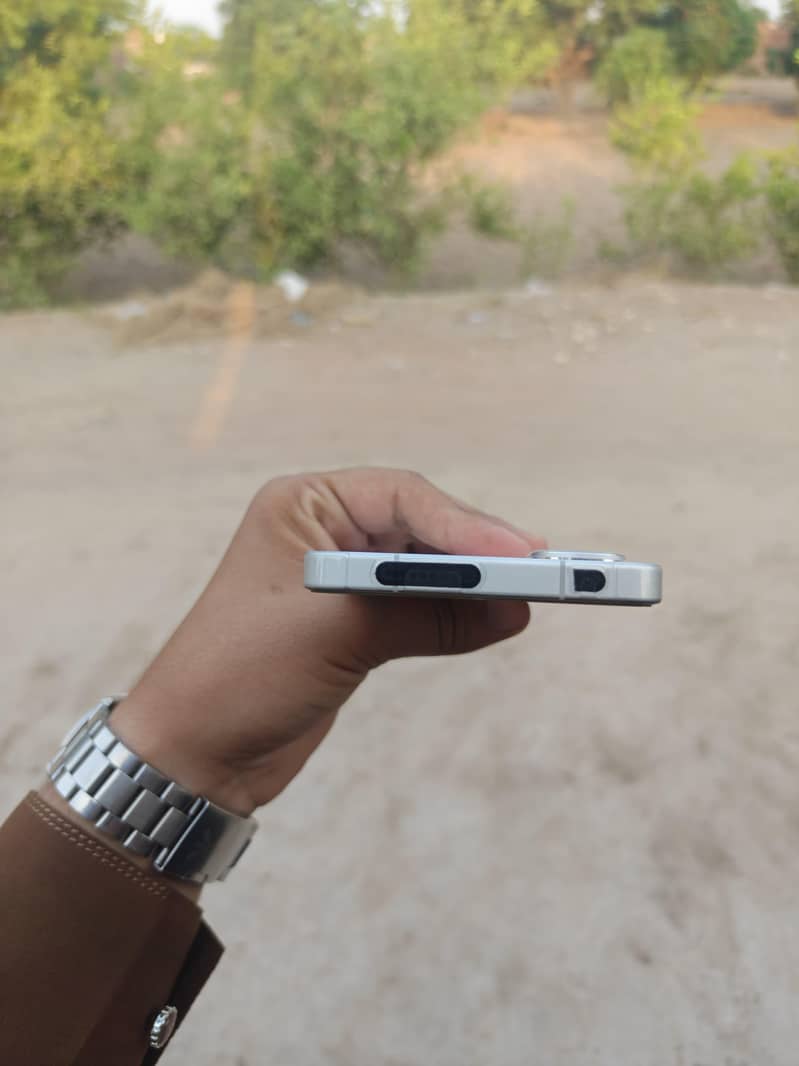 Xiaomi POCO X8 Pro Max 3