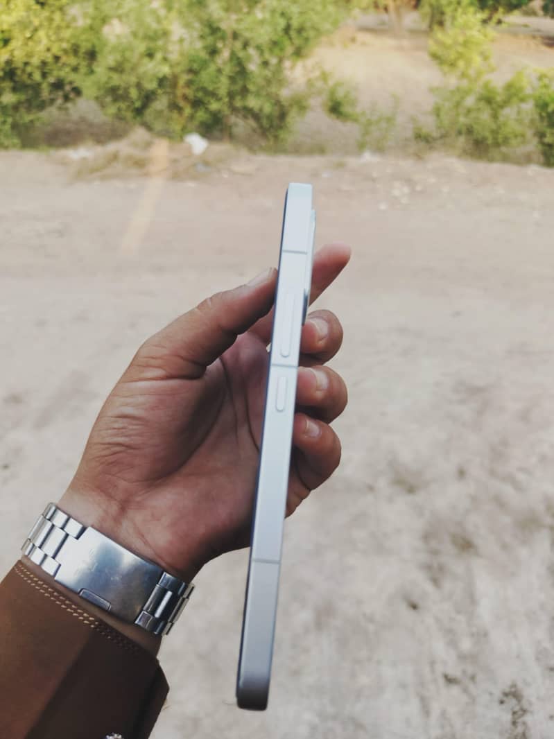 Xiaomi POCO X8 Pro Max 4