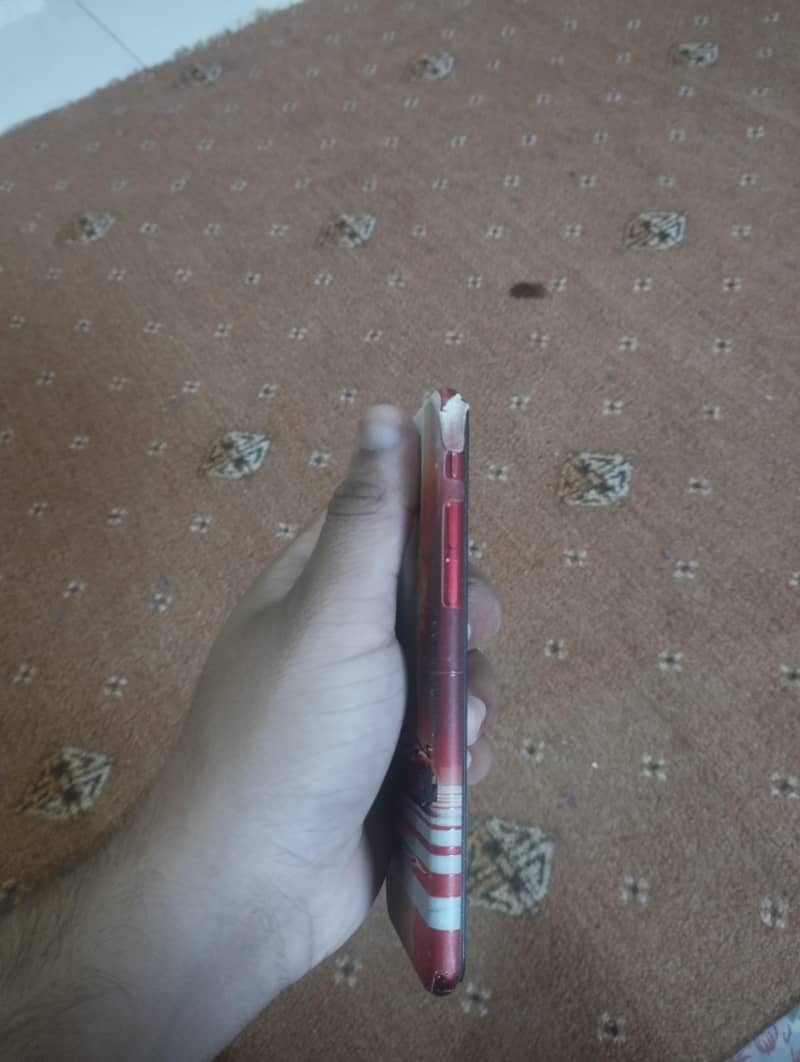 Apple iPhone SE 8