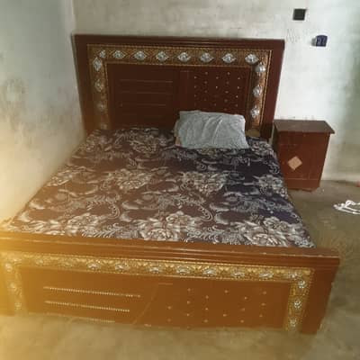 Bed with mattress spring wala and one side tabel urgent  03047716044