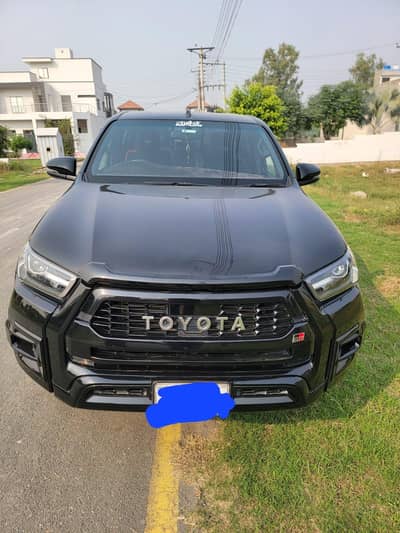 Toyota Hilux Revo GR-S 2024