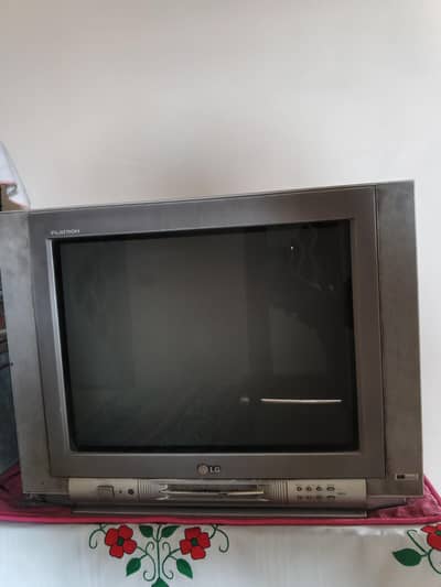 LG Flatron CRT television