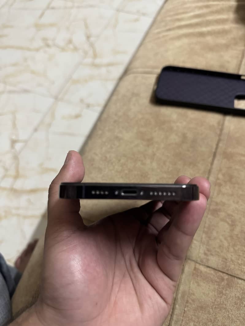 Apple iPhone 14 Pro Max 5